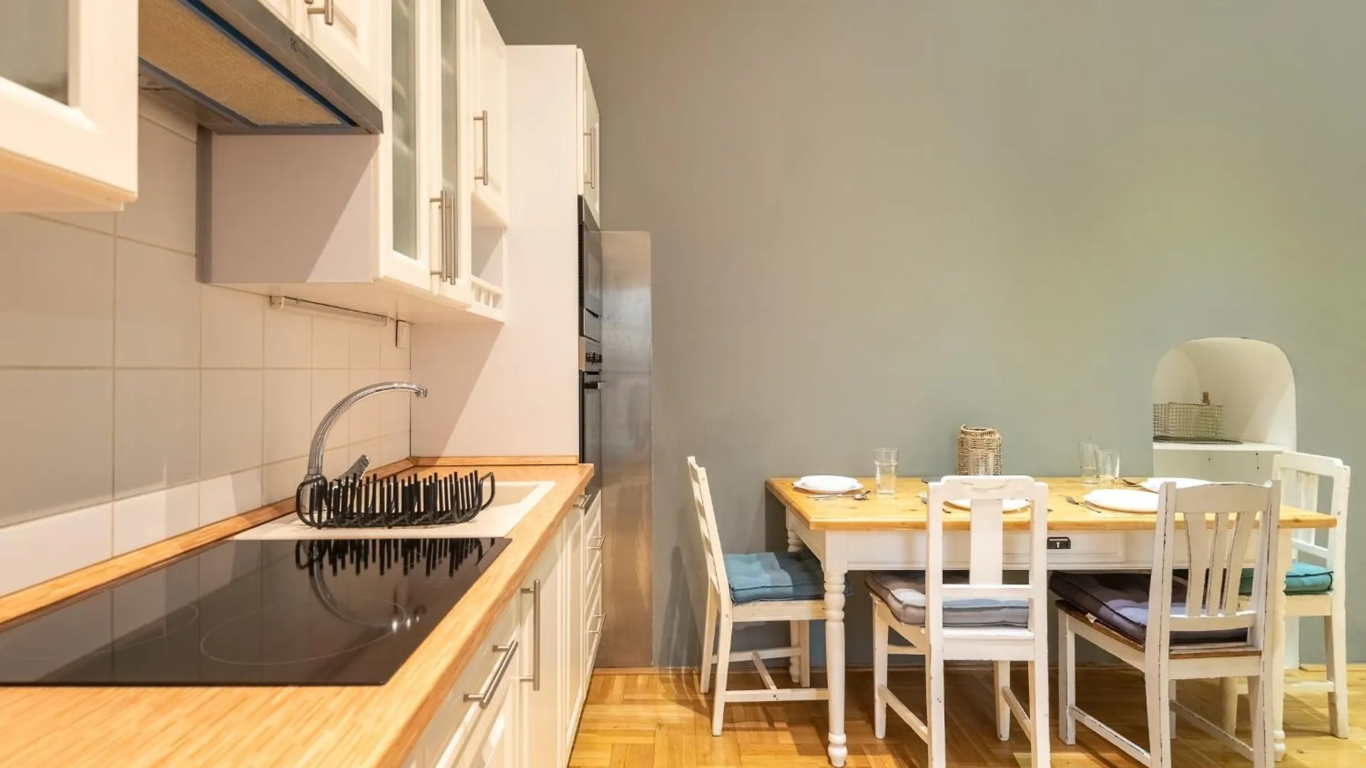 Chic Soho Apartment Near Opera Βουδαπέστη