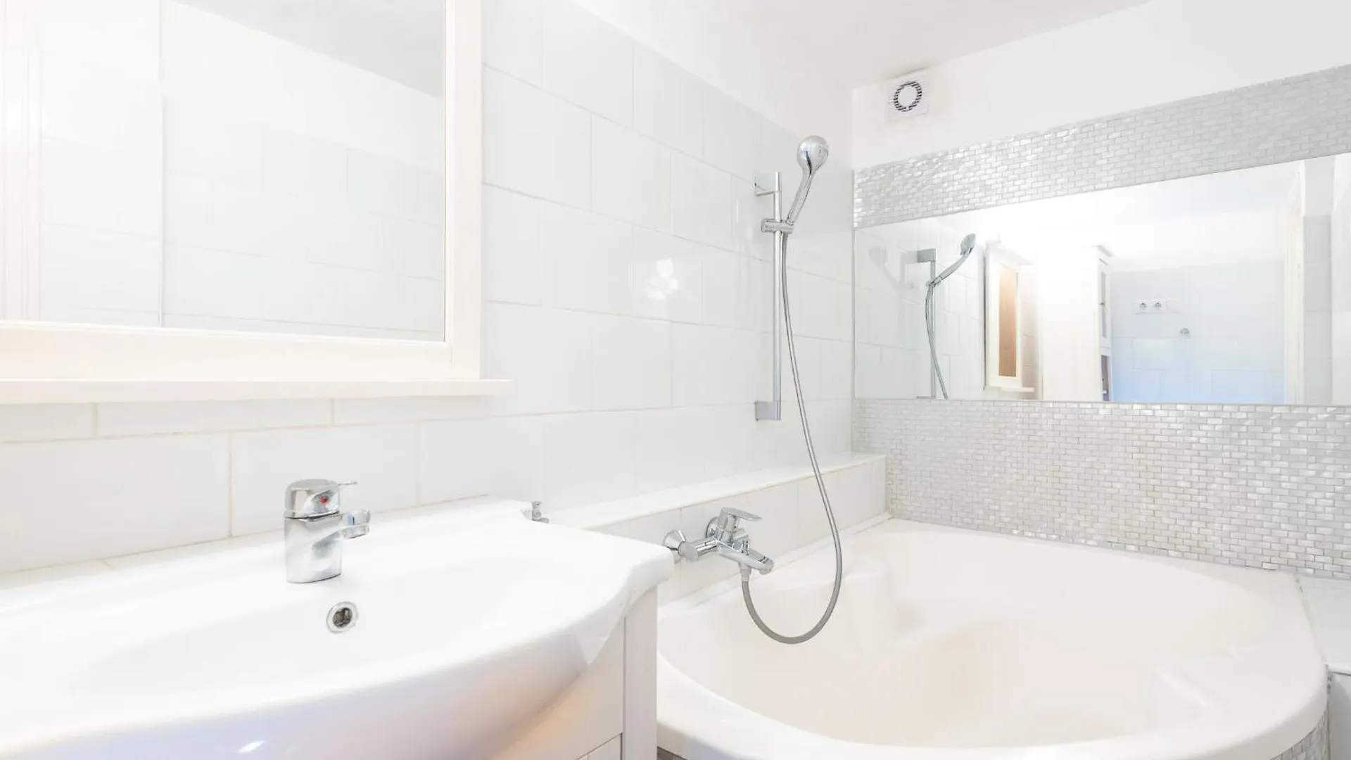 Chic Soho Apartment Near Opera Budapest