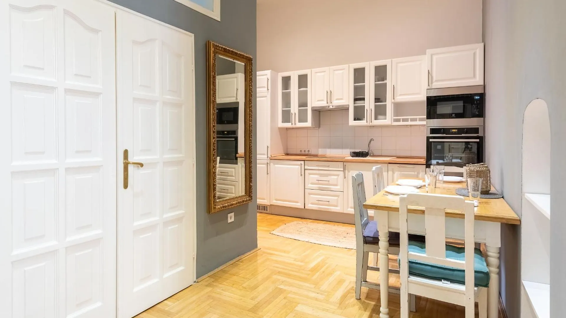 Chic Soho Apartment Near Opera Budapest 0*,  Hungary